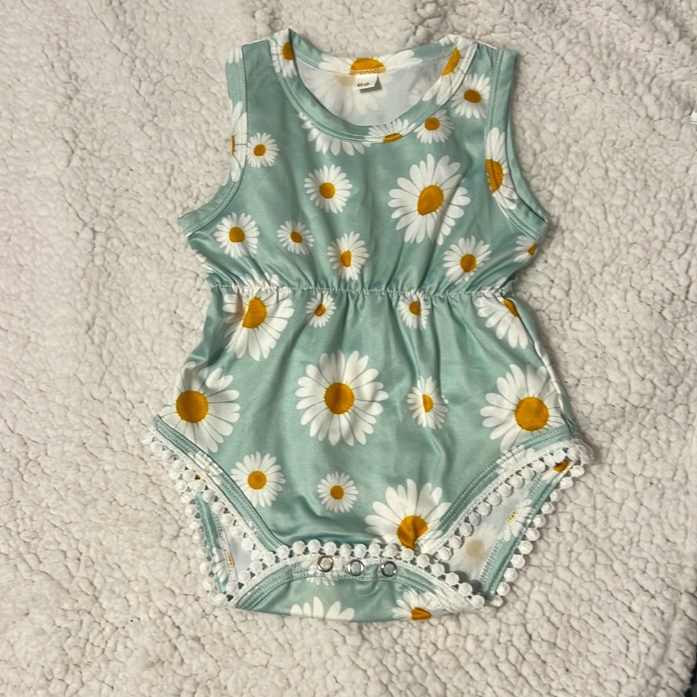 Daisy romper 3-6M